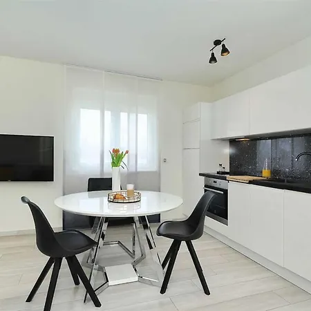 Apartment Luxury No 2 - Mit Terrasse